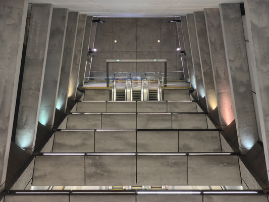 Budapest, M4 metró, Keleti pályaudvar, bélyegkép