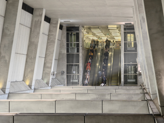 Budapest, M4 metró, Keleti pályaudvar, bélyegkép