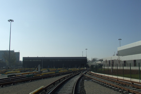 Budapest, M4 metró, járműtelep, bélyegkép