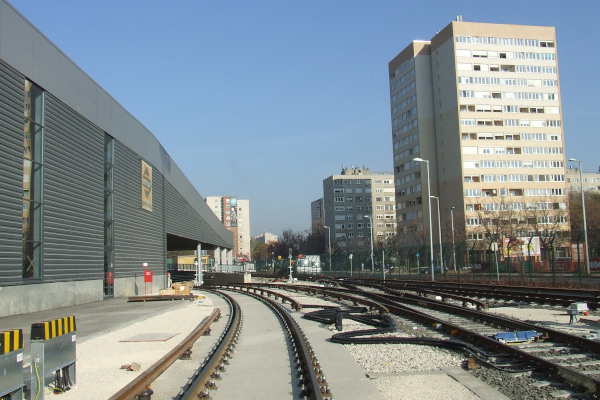 Budapest, M4 metró, járműtelep, bélyegkép