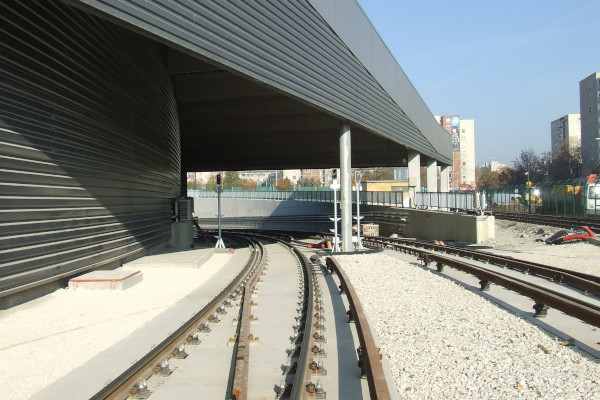 Budapest, M4 metró, járműtelep, bélyegkép