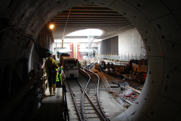Budapest, M4 metró, Bikás park, bélyegkép