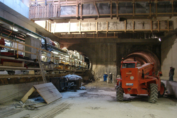Budapest, M4 metró, Újbuda-központ, bélyegkép