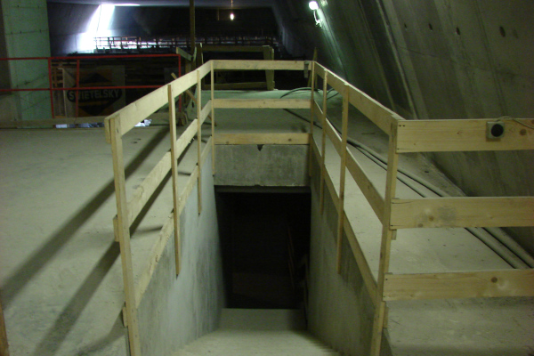 Budapest, M4 metró, Újbuda-központ, bélyegkép