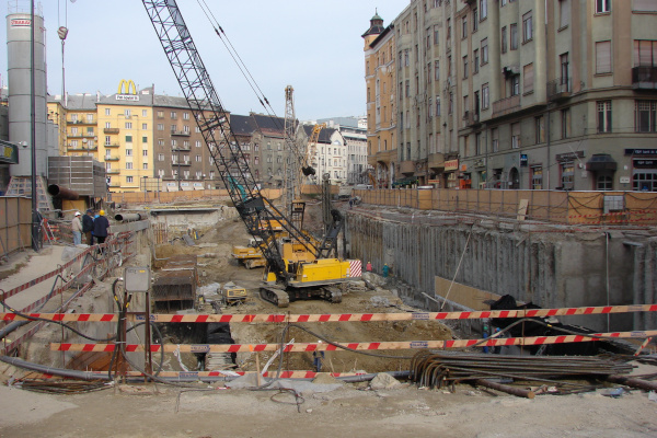 Budapest, M4 metró, Móricz Zsigmond körtér, bélyegkép