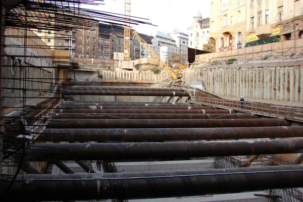 Budapest, M4 metró, Móricz Zsigmond körtér, bélyegkép