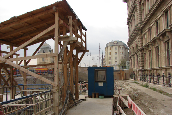 Budapest, M4 metró, Fővám tér, bélyegkép