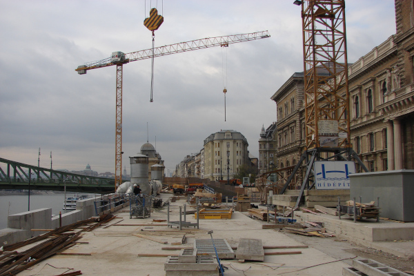 Budapest, M4 metró, Fővám tér, bélyegkép