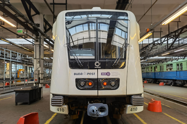Budapest, Alstom METROPOLIS AM5-M2 jármű, bélyegkép