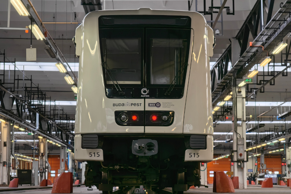 Budapest, Alstom METROPOLIS AM5-M2 jármű, bélyegkép