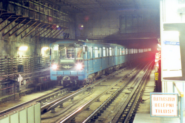 Budapest, Metrowagonmash 81-717 jármű, bélyegkép