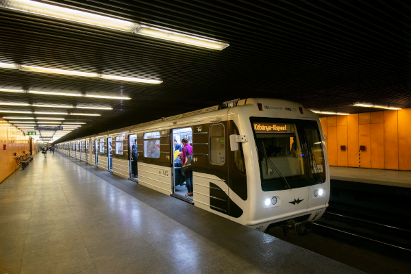 Budapest, Metrowagonmash 81-717.2K jármű, bélyegkép