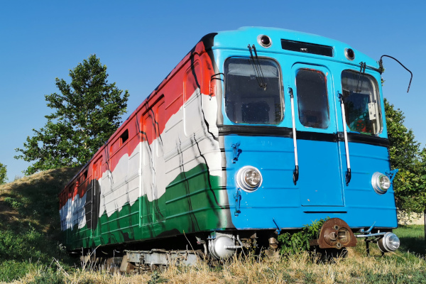 Csákberény, Metrowagonmash EvA jármű, bélyegkép